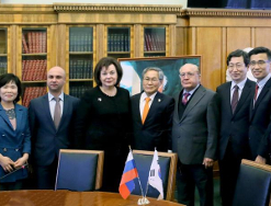 Чрезвычайный и Полномочный посол Республики Корея в России, его превосходительство господин У Юн Гын посетил МГУ