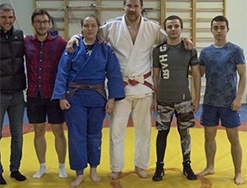 Олимпийский призёр, трёхкратный чемпион мира по дзюдо, магистрант нашего факультета Александр Михайлин вместе с нашими студентами